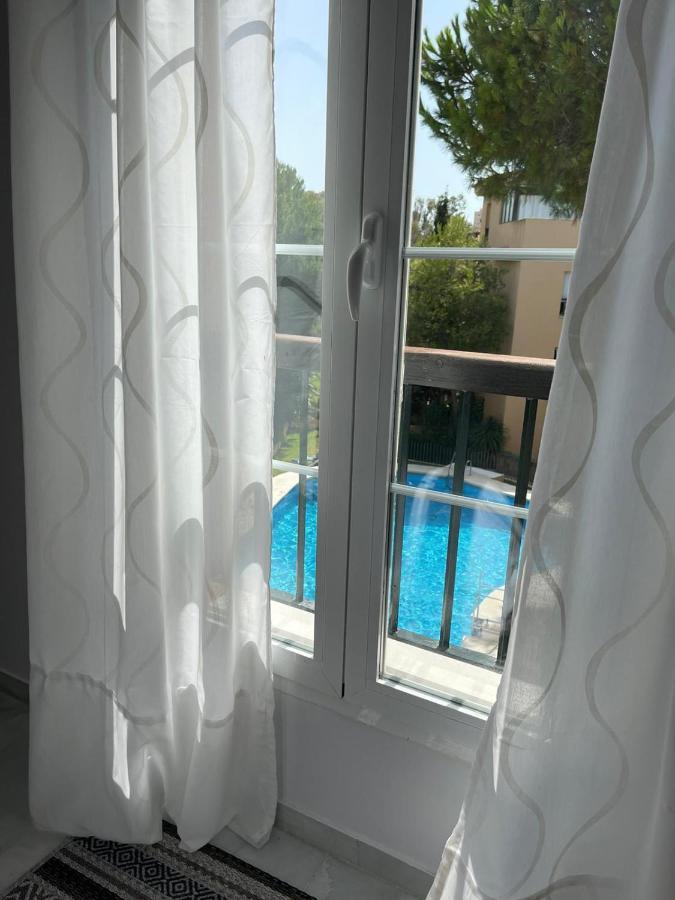 Marbella Playa Residencial Con Piscina Apartment Ngoại thất bức ảnh